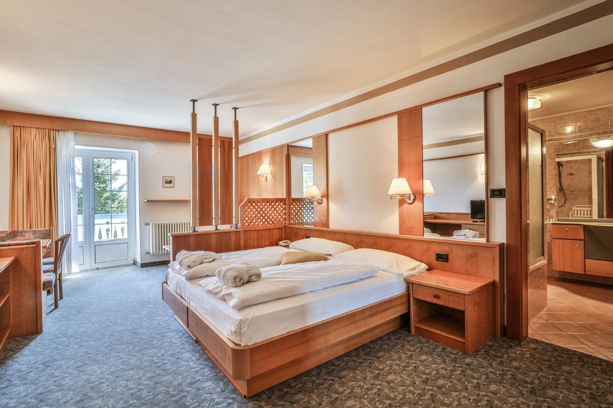 Mytime Hotels Savoy Виго-ди-Фасса Номер фото